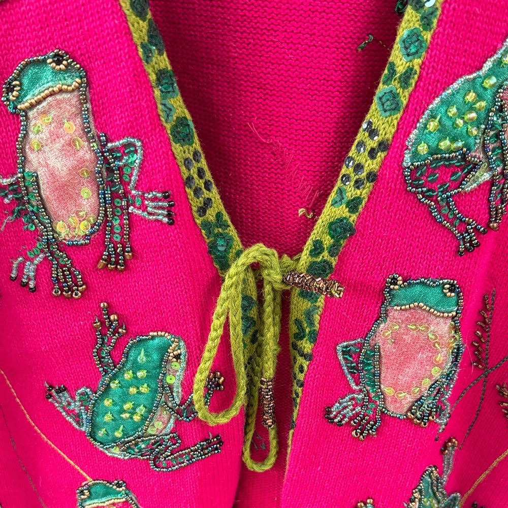 Vibrant Pink Frog Cardigan with Green Accents - Picture 4 of 5